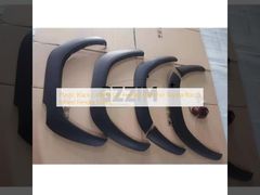 Plastik Hitam / Putih Car Fender Flare Untuk Toyota Rocco Wheel Fender Flare